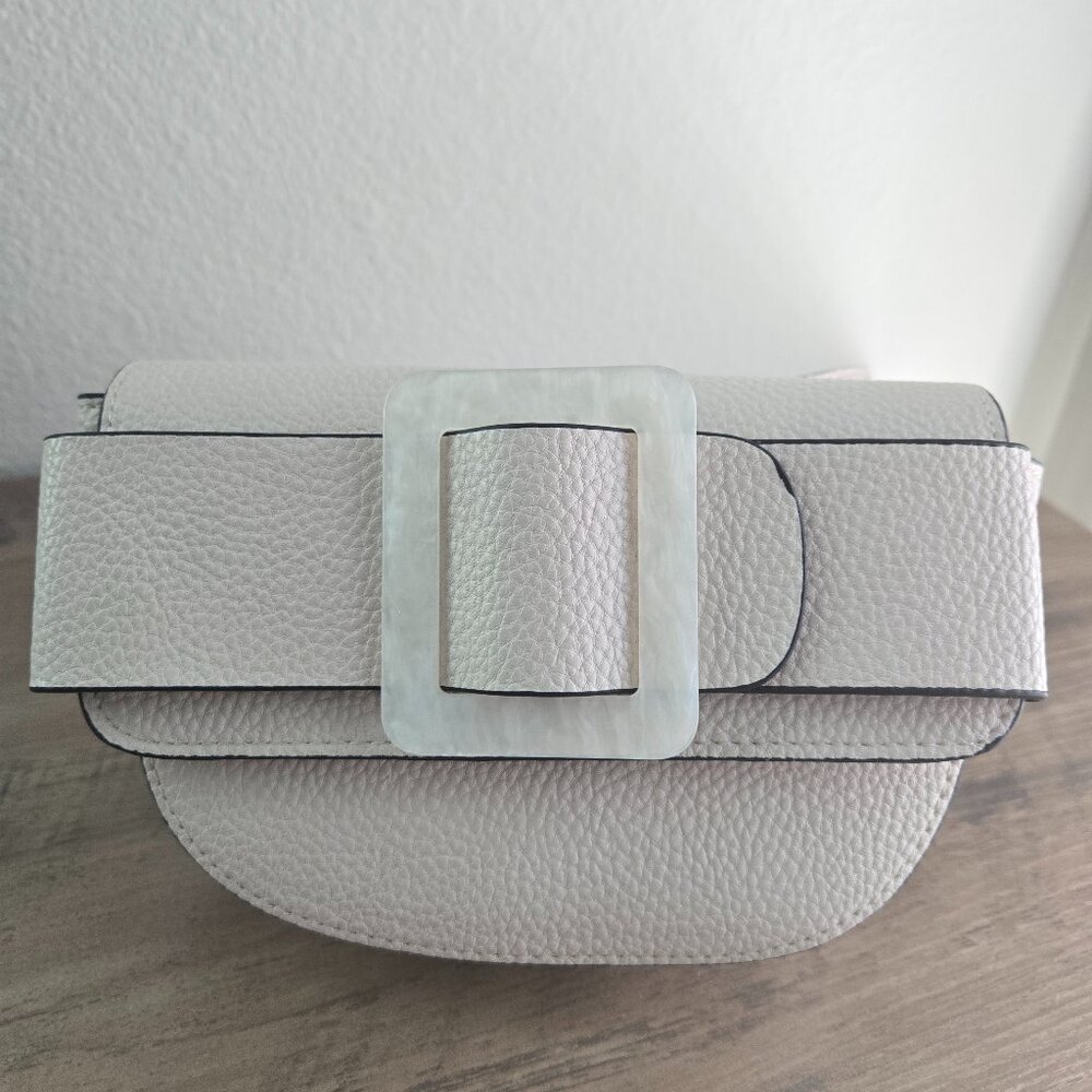 Steve Madden Pebbled Oversized Faux Buckle Belt Bag Ivory Bone Color Size XL & S